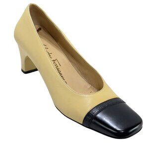 Vintage SALVATORE FERRAGAMO Beige Leather Pumps Black Cap Toe Heels Size 7B